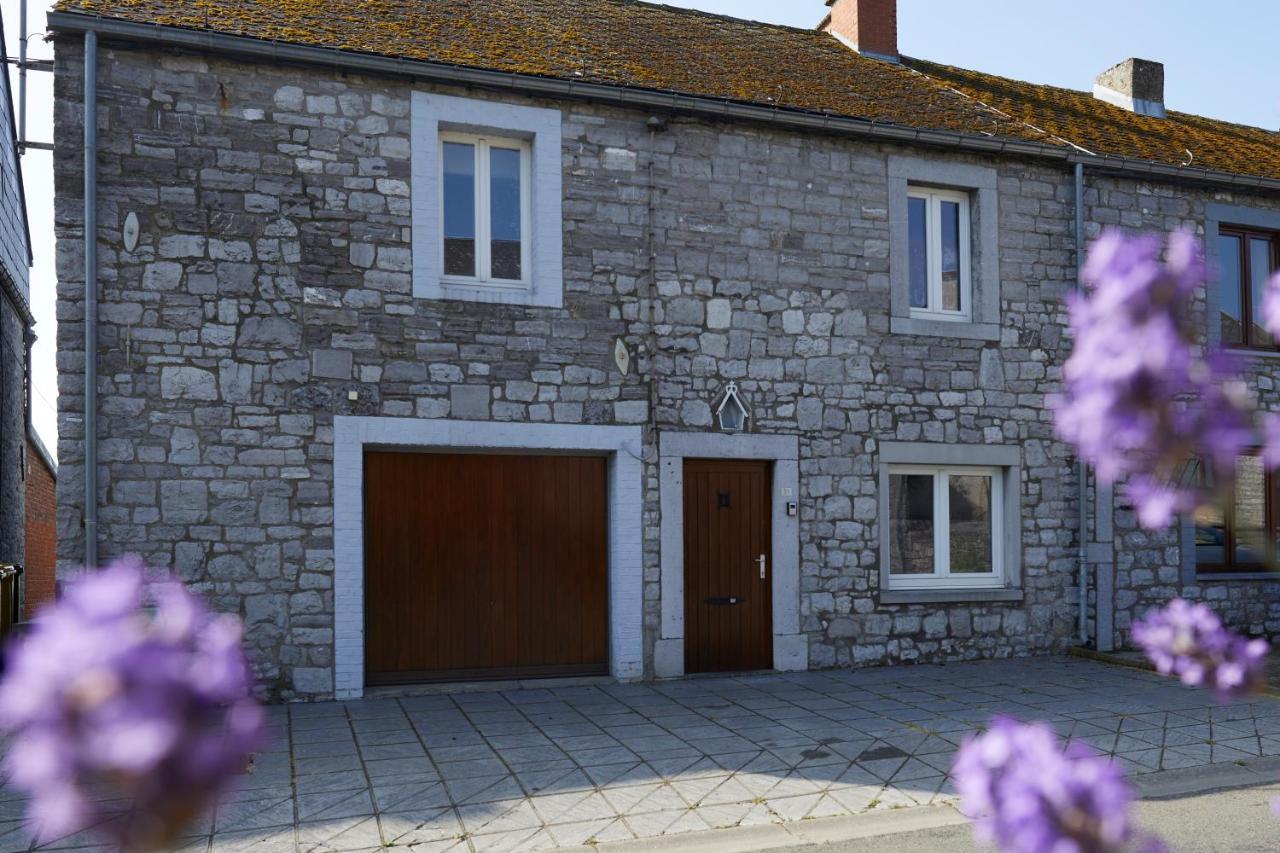 Le Renard Qui Fume Villa Onhaye Exterior photo